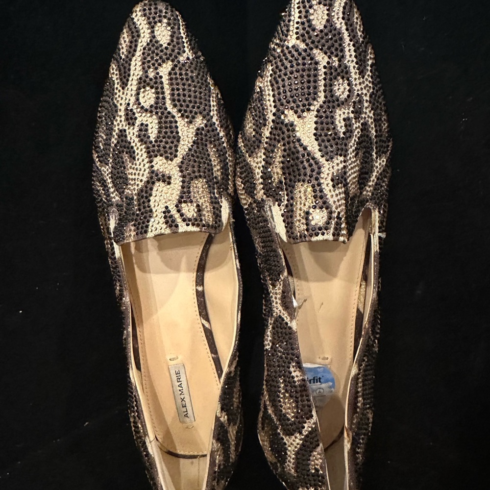 Alex Marie Leopard Print Shimmery Low Heel NWT - Picture 7 of 9